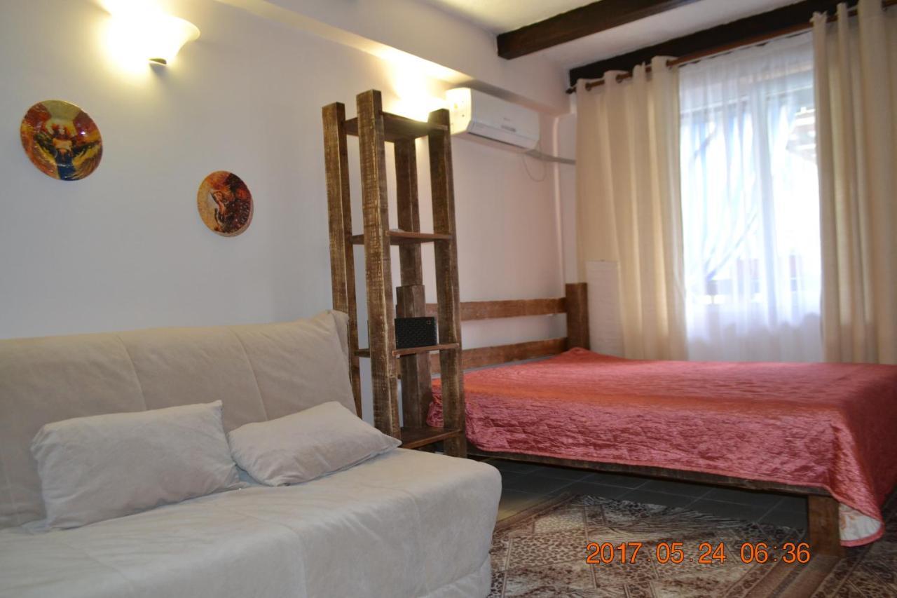 U Palycha Guest House Suchumi Exteriér fotografie