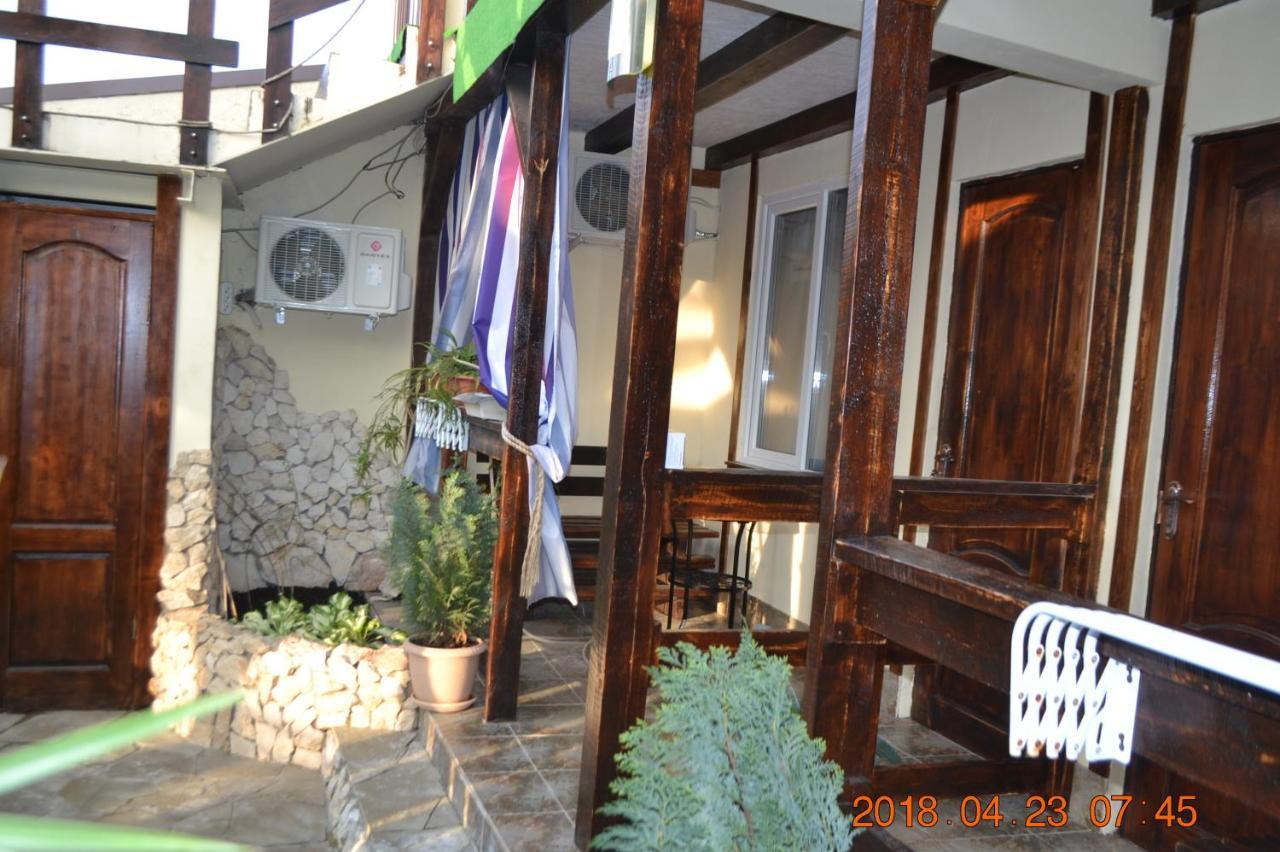 U Palycha Guest House Suchumi Exteriér fotografie